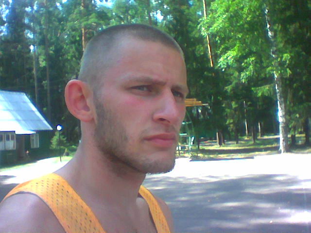 Небритый Колян
